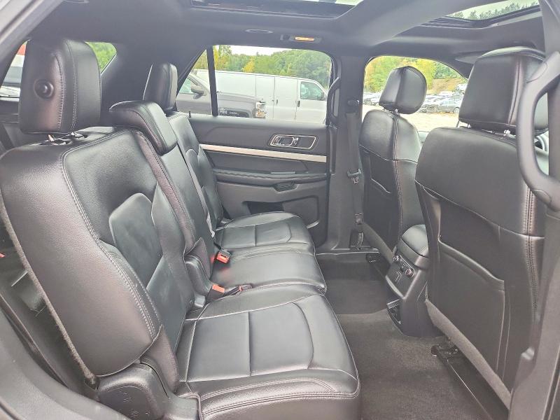 70942996 :رقم المزاد ، 1FM5K8DH3HGE40453 vin ، 2017 Ford Explorer مزاد بيع
