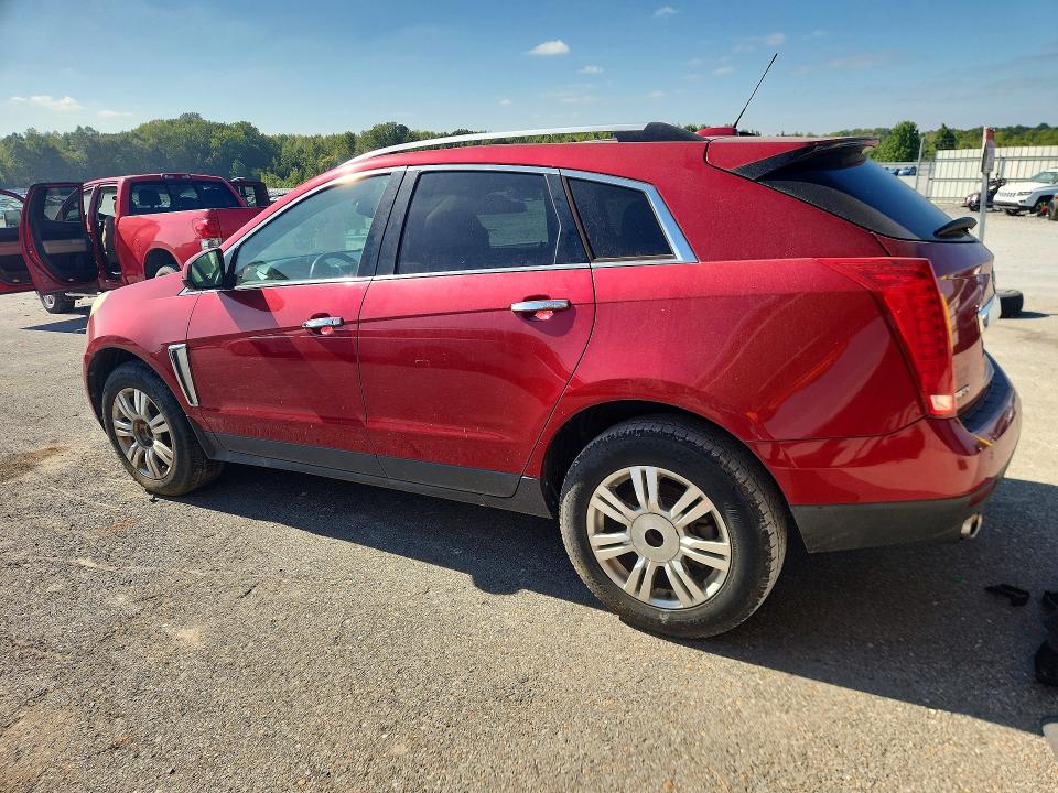 70162346 :رقم المزاد ، 3GYFNBE34FS622946 vin ، 2015 Cadillac Srx مزاد بيع