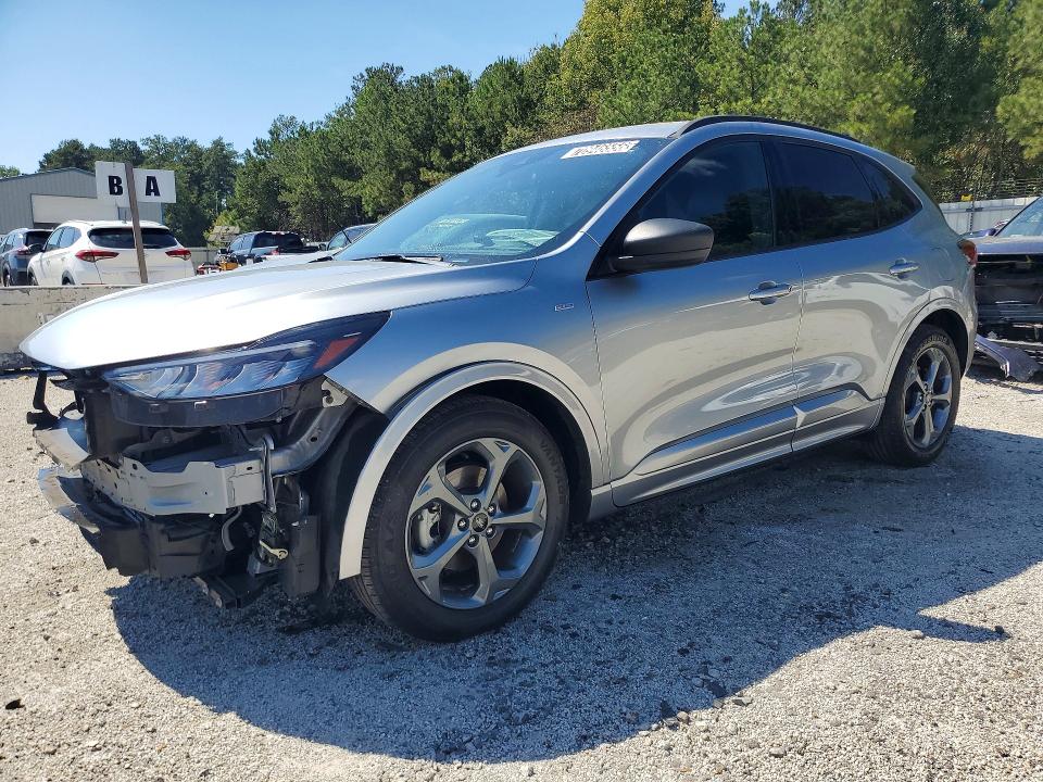 2023 Ford Escape მანქანა იყიდება აუქციონზე, vin: 1FMCU0MNXPUA12582, აუქციონის ნომერი: 70946556