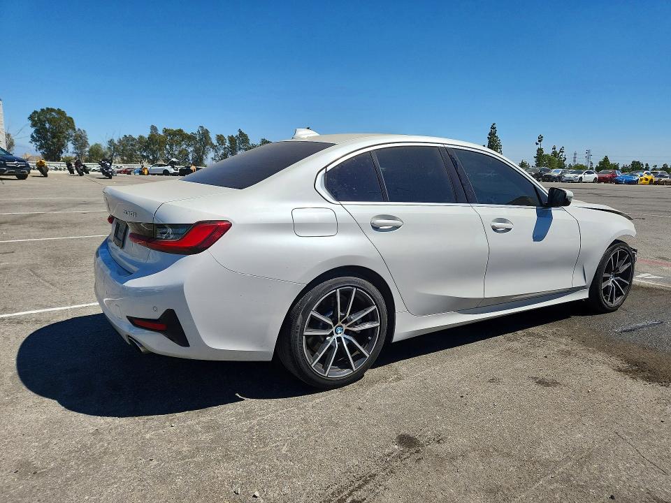 67214196 :رقم المزاد ، 3MW5R1J04L8B20522 vin ، 2020 Bmw 330i مزاد بيع