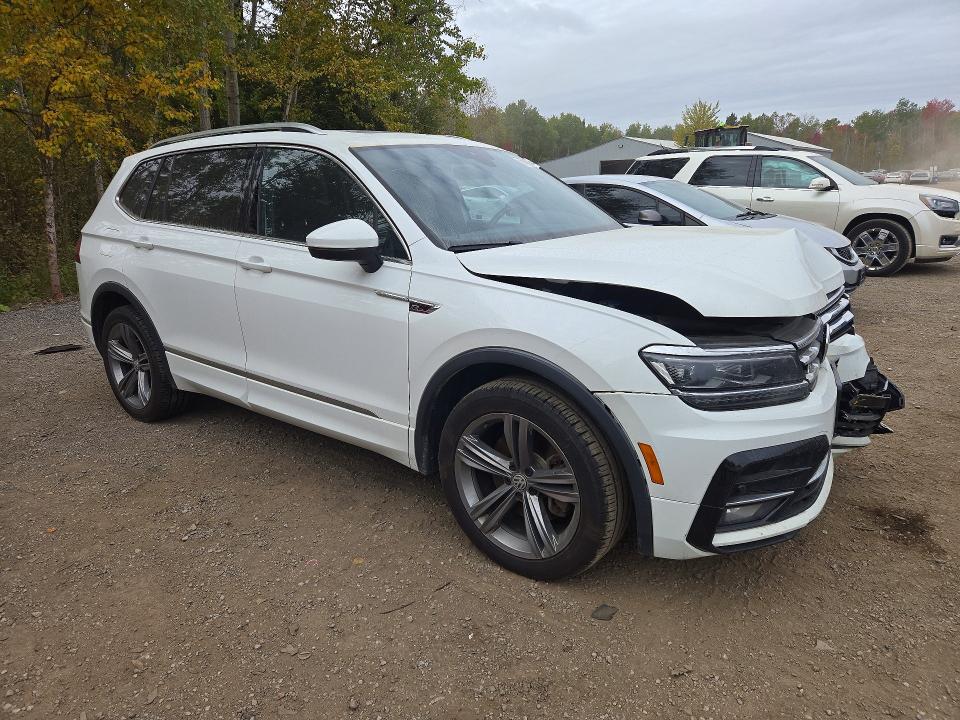 Продажа на аукционе авто 2021 Volkswagen Tiguan, vin: 3VV4B7AX8MM108502, номер лота: 68922016