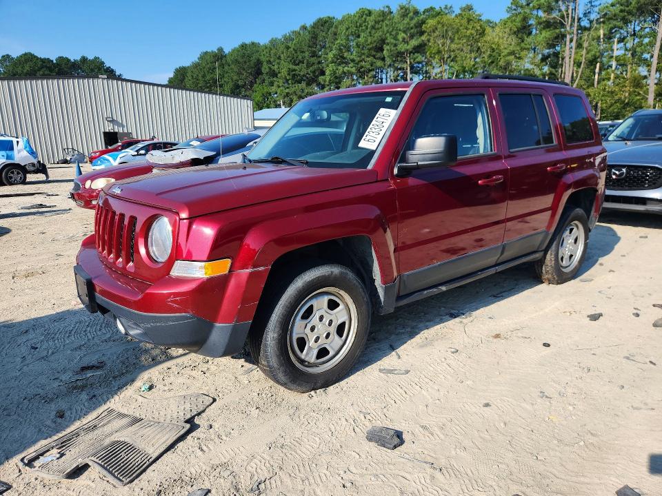 67338476 :رقم المزاد ، 1C4NJPBA0GD553266 vin ، 2016 Jeep Patriot مزاد بيع