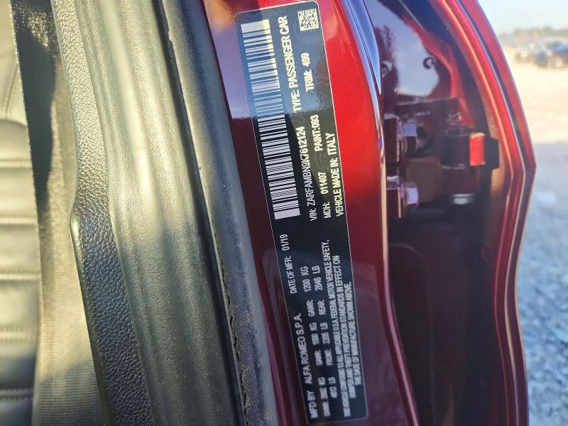 68037976 :رقم المزاد ، ZARFAMBN9K7612124 vin ، 2019 Alfa Romeo Giulia مزاد بيع