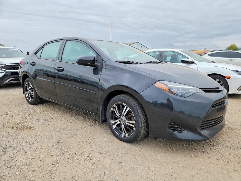 Auction sale of the 2018 Toyota Corolla, vin: 2T1BURHE3JC005833, lot number: 70865156