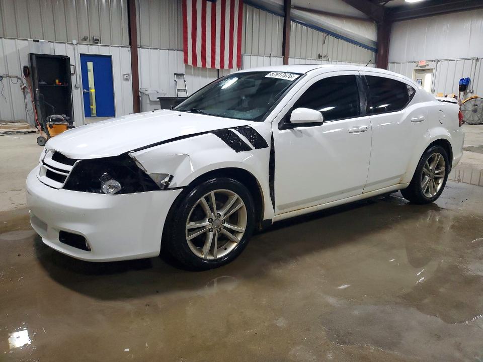 67917676 :رقم المزاد ، 1C3CDZCB9DN620278 vin ، 2013 Dodge Avenger مزاد بيع