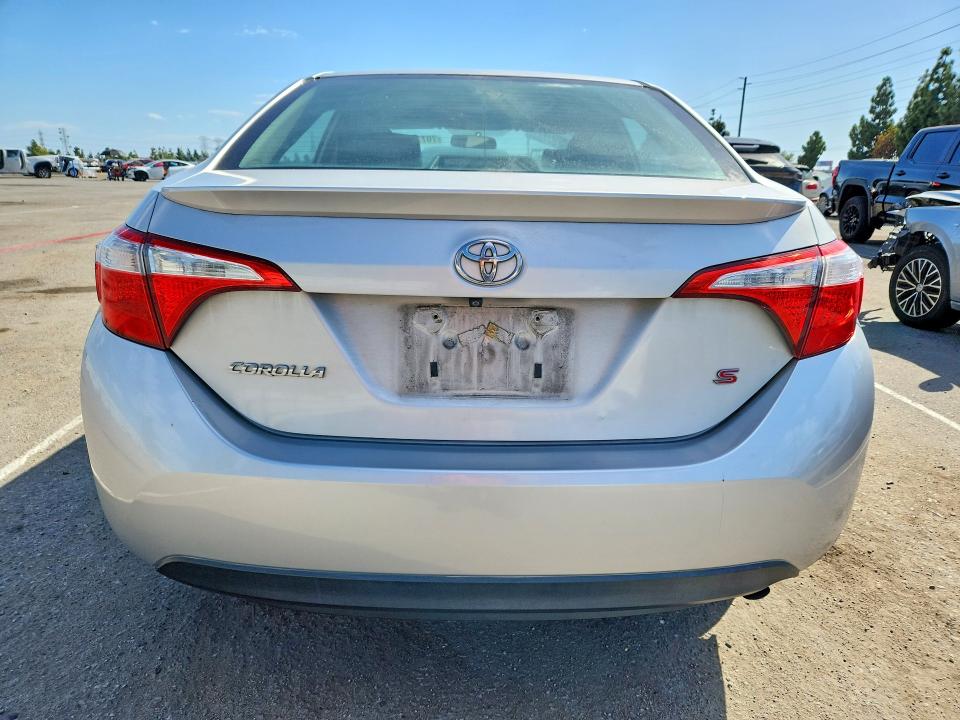 70771176 :رقم المزاد ، 5YFBURHE8EP138657 vin ، 2014 Toyota Corolla مزاد بيع