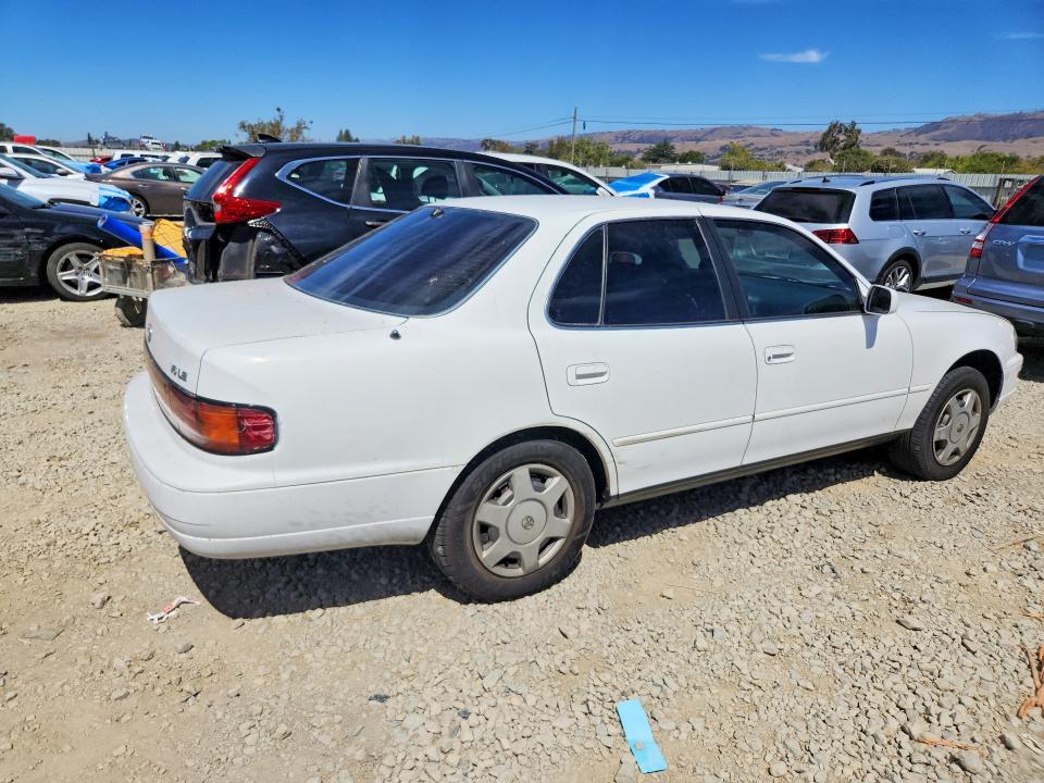 68447696 :رقم المزاد ، 4T1VK12E4NU006488 vin ، 1992 Toyota Camry مزاد بيع