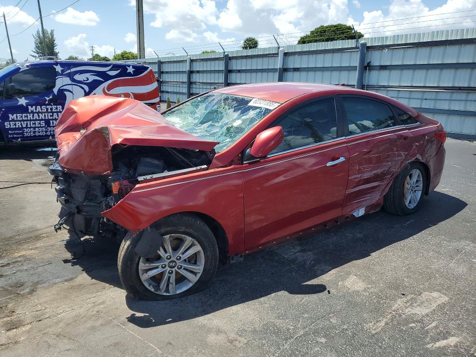 68931886 :رقم المزاد ، 5NPEB4AC4EH908008 vin ، 2014 Hyundai Sonata مزاد بيع