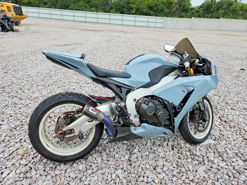 69312166 :رقم المزاد ، JH2SC5948FK700498 vin ، 2015 Honda Cbr1000 مزاد بيع