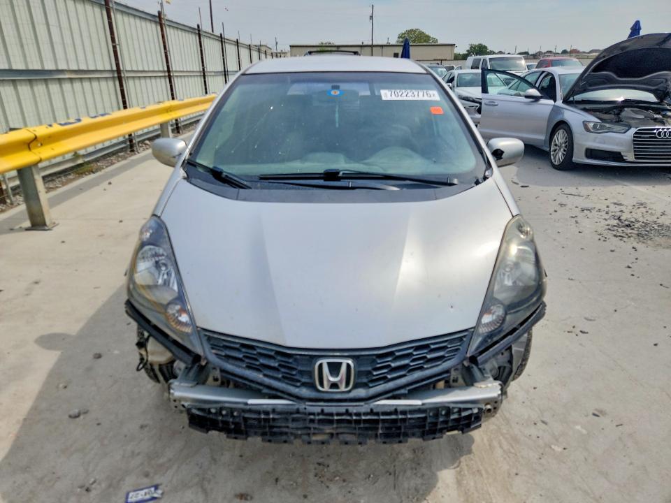 Продажа на аукционе авто 2013 Honda Fit, vin: JHMGE8H51DC044042, номер лота: 70223776