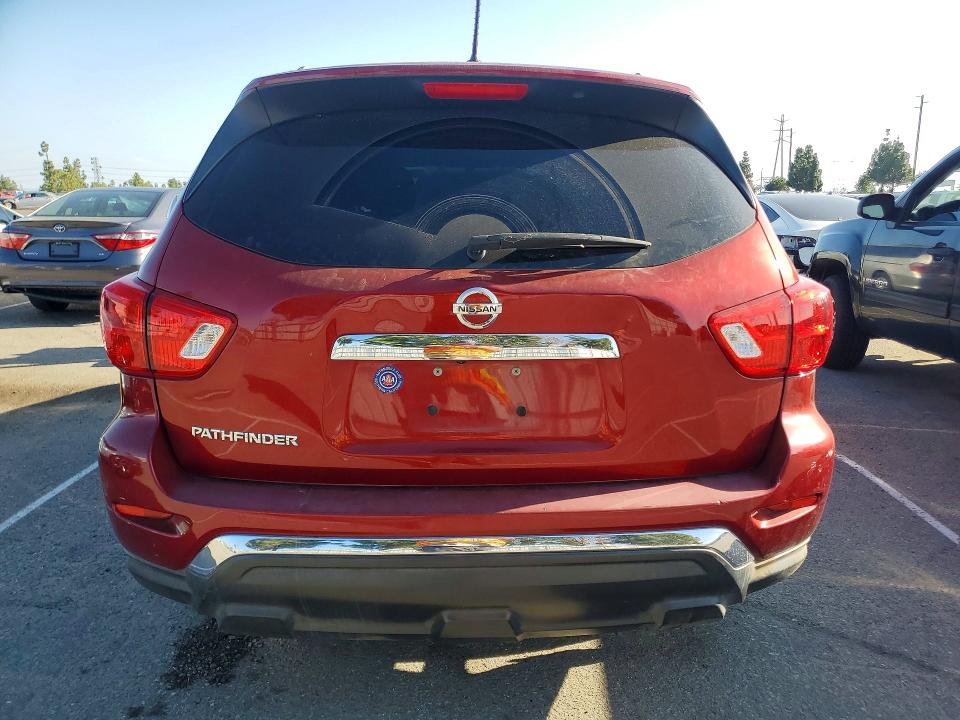 Продаж на аукціоні авто 2018 Nissan Pathfinder, vin: 5N1DR2MN4JC637834, номер лоту: 69988366