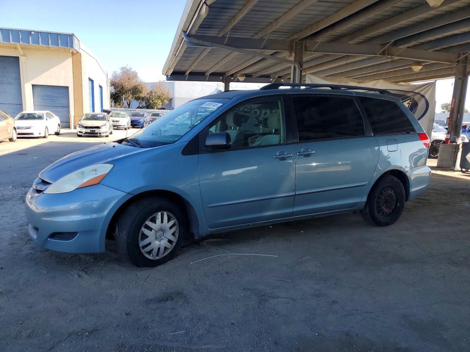 Продажа на аукционе авто 2007 Toyota Sienna, vin: 5TDZK23C87S078651, номер лота: 68806146