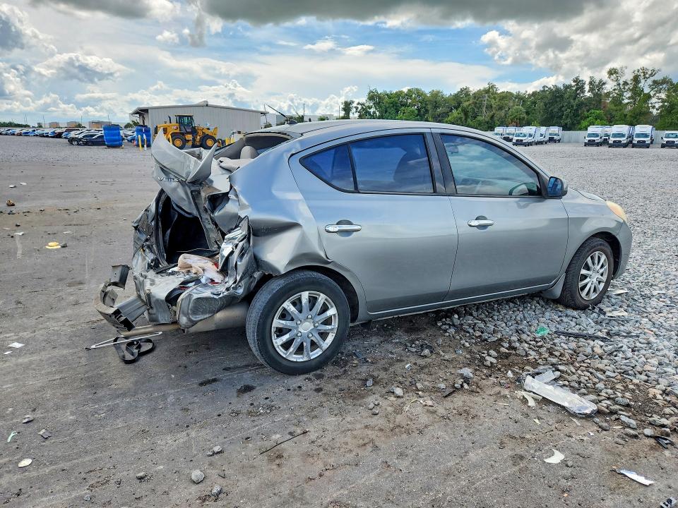2014 Nissan Versa მანქანა იყიდება აუქციონზე, vin: 3N1CN7AP3EL835705, აუქციონის ნომერი: 68328576