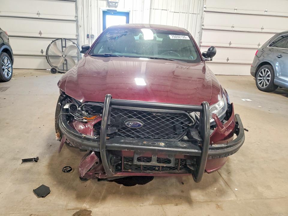 70092126 :رقم المزاد ، 1FAHP2MKXJG116293 vin ، 2018 Ford Taurus مزاد بيع
