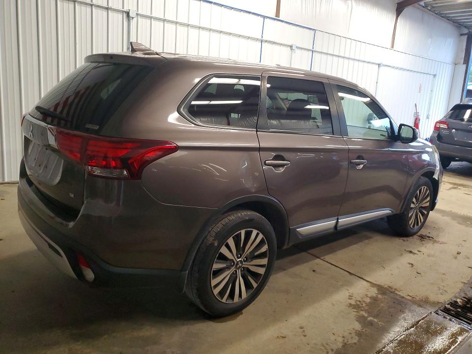 69354226 :رقم المزاد ، JA4AZ3A3XLZ013644 vin ، 2020 Mitsubishi Outlander مزاد بيع