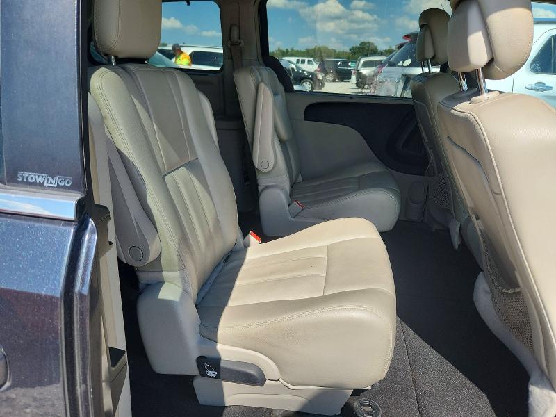 66589886 :رقم المزاد ، 2C4RC1BG0ER284726 vin ، 2014 Chrysler Town & Country مزاد بيع