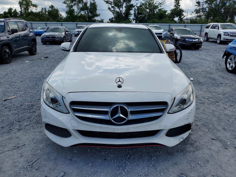 68219696 :رقم المزاد ، 55SWF4JB9JU242772 vin ، 2018 Mercedes-benz C مزاد بيع