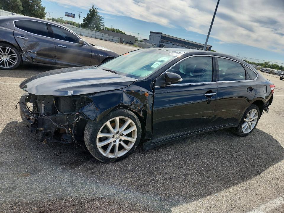 68926576 :رقم المزاد ، 4T1BK1EB4DU068718 vin ، 2013 Toyota Avalon مزاد بيع