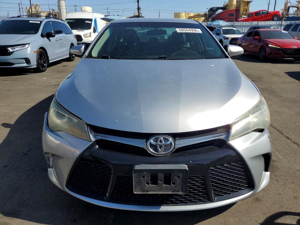 2017 Toyota Camry მანქანა იყიდება აუქციონზე, vin: 4T1BF1FK1HU639364, აუქციონის ნომერი: 68944996