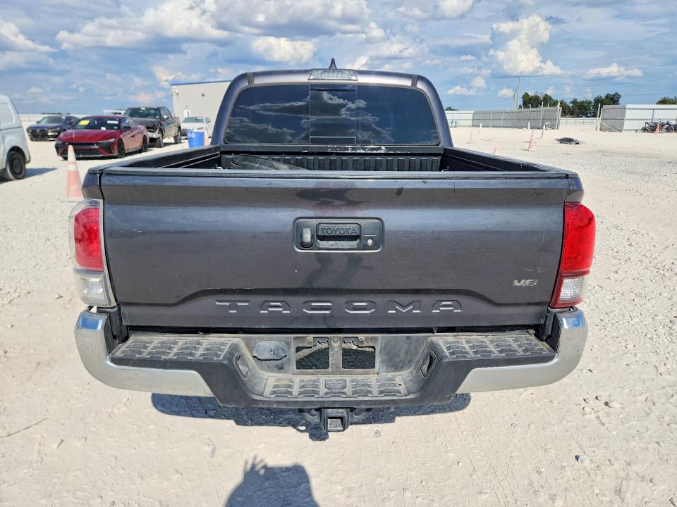 66635076 :رقم المزاد ، 5TFAZ5CN1MX105464 vin ، 2021 Toyota Tacoma مزاد بيع