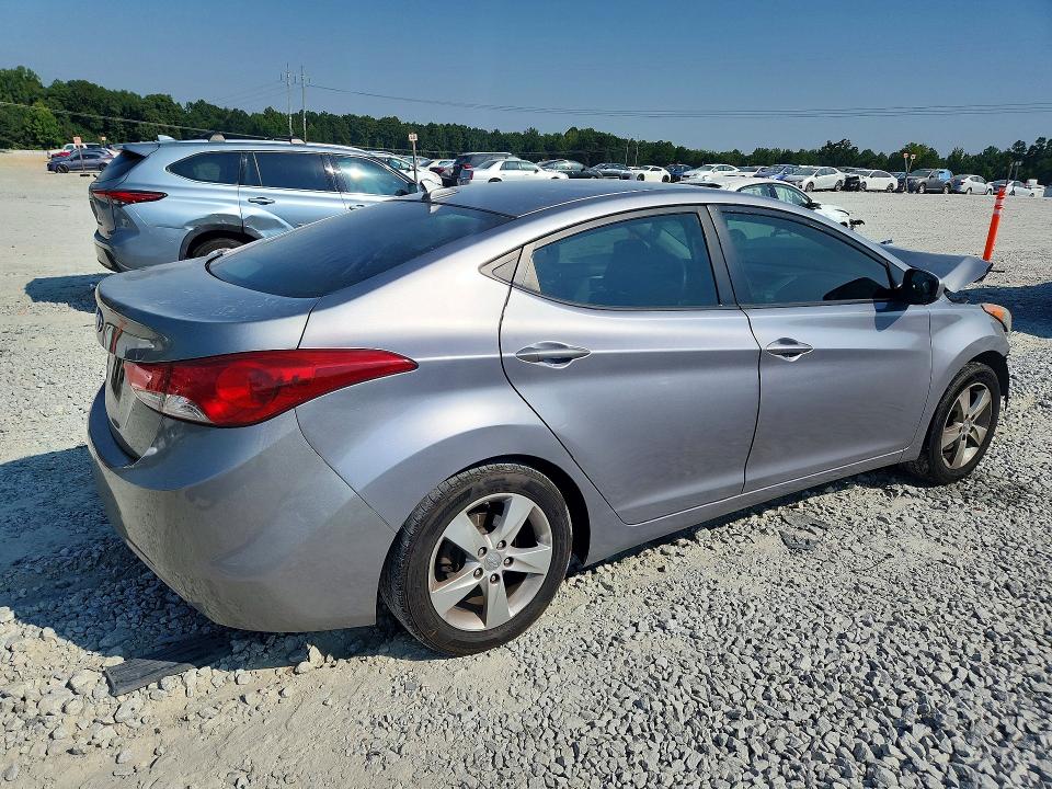 67726016 :رقم المزاد ، KMHDH4AE4DU939738 vin ، 2013 Hyundai Elantra مزاد بيع