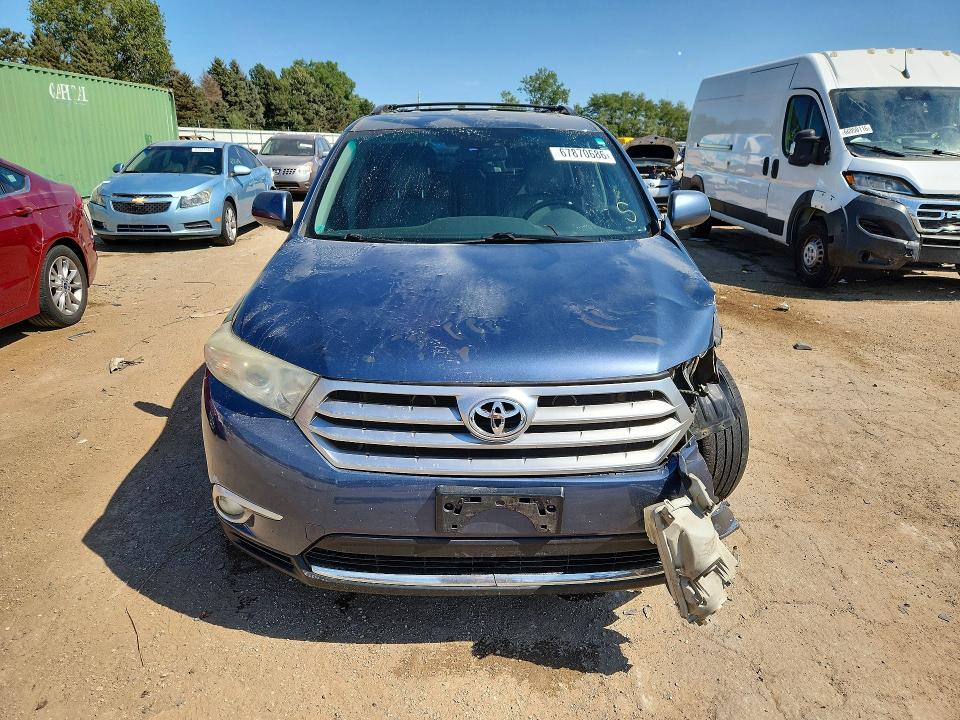 67870686 :رقم المزاد ، 5TDDK3EH3DS236494 vin ، 2013 Toyota Highlander مزاد بيع
