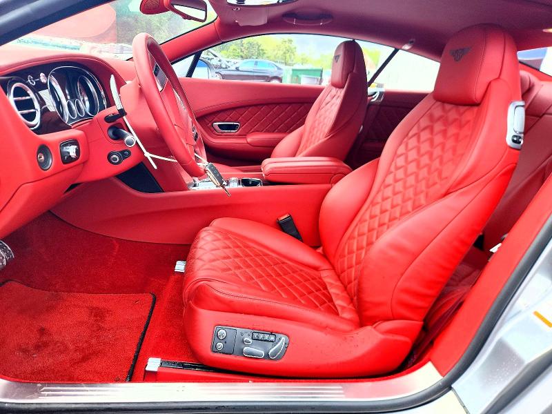 69564056 :رقم المزاد ، SCBFH7ZA5HC059727 vin ، 2017 Bentley Continental مزاد بيع