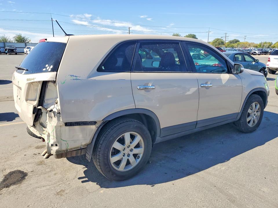 2011 Kia Sorento მანქანა იყიდება აუქციონზე, vin: 5XYKT3A19BG082672, აუქციონის ნომერი: 68689016