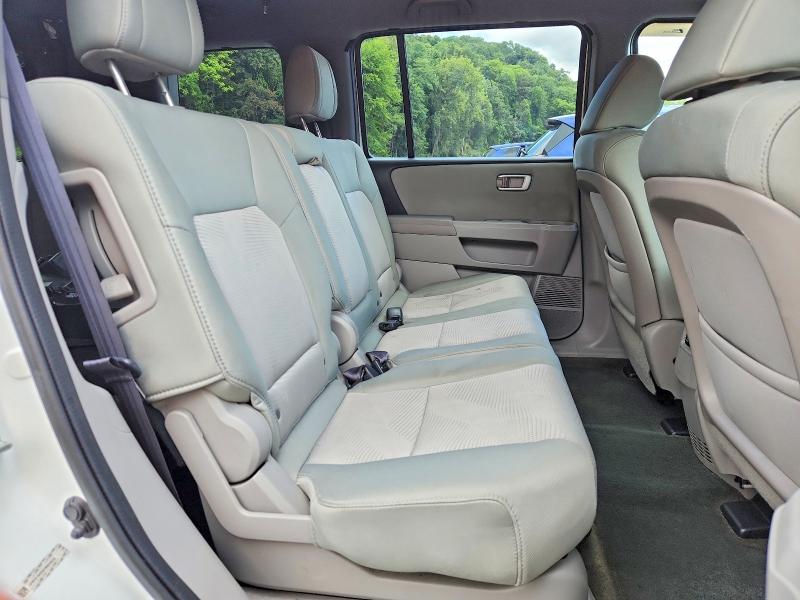 Продажа на аукционе авто 2015 Honda Pilot, vin: 5FNYF4H26FB005633, номер лота: 67744096