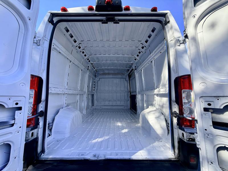 70544496 :رقم المزاد ، 3C6TRVDG1HE511301 vin ، 2017 Ram Promaster 2500 مزاد بيع