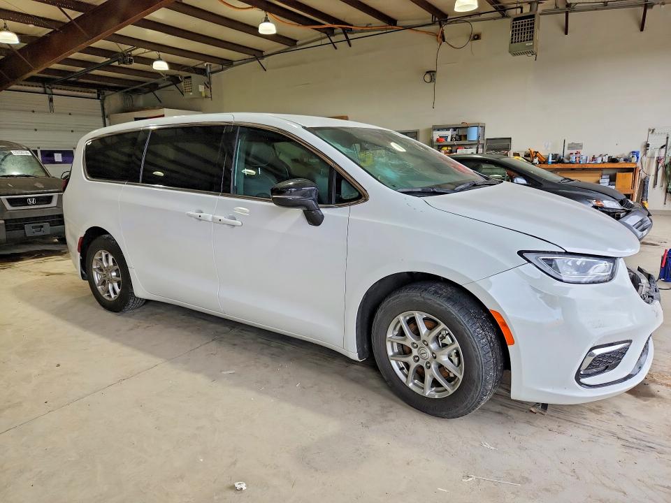 70601646 :رقم المزاد ، 2C4RC1BG0TR191198 vin ، 2026 Chrysler Pacifica مزاد بيع