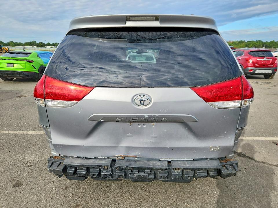 Продажа на аукционе авто 2014 Toyota Sienna, vin: 5TDYK3DC0ES440260, номер лота: 67732956