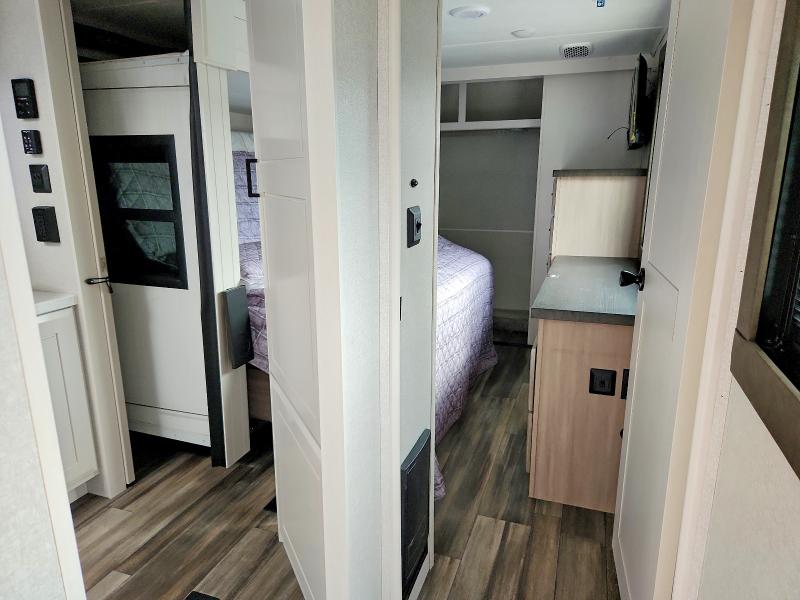 Продажа на аукционе авто 2026 Open Range Travel Trailer, vin: 58TCM0BVXT1B63083, номер лота: 69197656