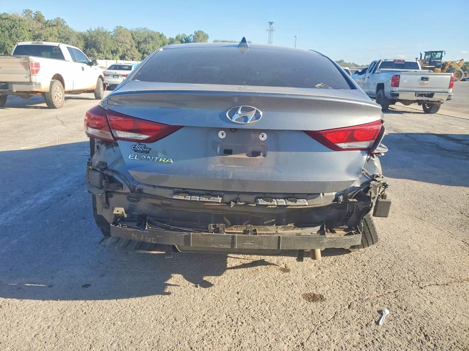 2018 Hyundai Elantra მანქანა იყიდება აუქციონზე, vin: 5NPD84LF3JH270202, აუქციონის ნომერი: 67883406