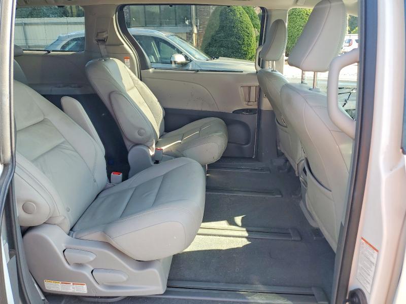 Продаж на аукціоні авто 2019 Toyota Sienna, vin: 5TDDZ3DC8KS224128, номер лоту: 67141536
