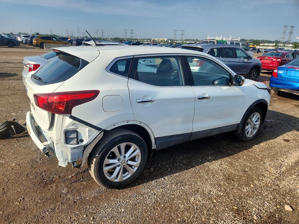 Auction sale of the 2017 Nissan Rogue Sport, vin: JN1BJ1CP4HW020882, lot number: 66350196