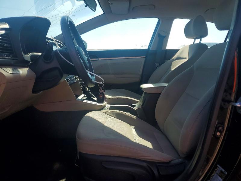 2017 Hyundai Elantra მანქანა იყიდება აუქციონზე, vin: KMHD84LF8HU061470, აუქციონის ნომერი: 67352756
