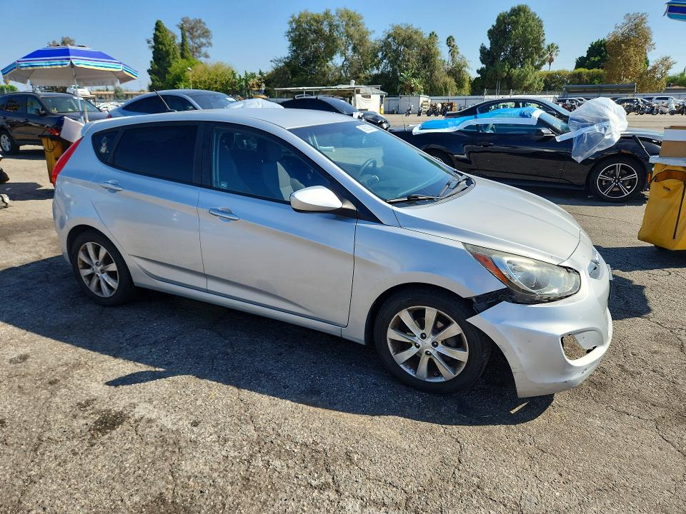 Продаж на аукціоні авто 2012 Hyundai Accent, vin: KMHCU5AE1CU004589, номер лоту: 69822266