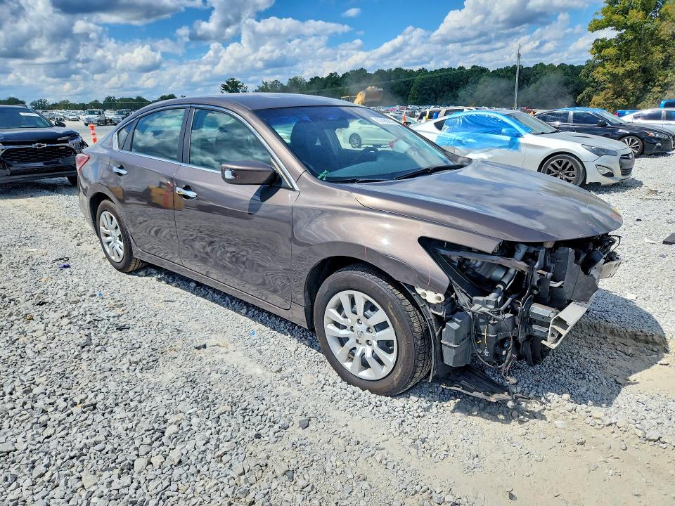 2013 Nissan Altima მანქანა იყიდება აუქციონზე, vin: 1N4AL3AP1DN561413, აუქციონის ნომერი: 67488906