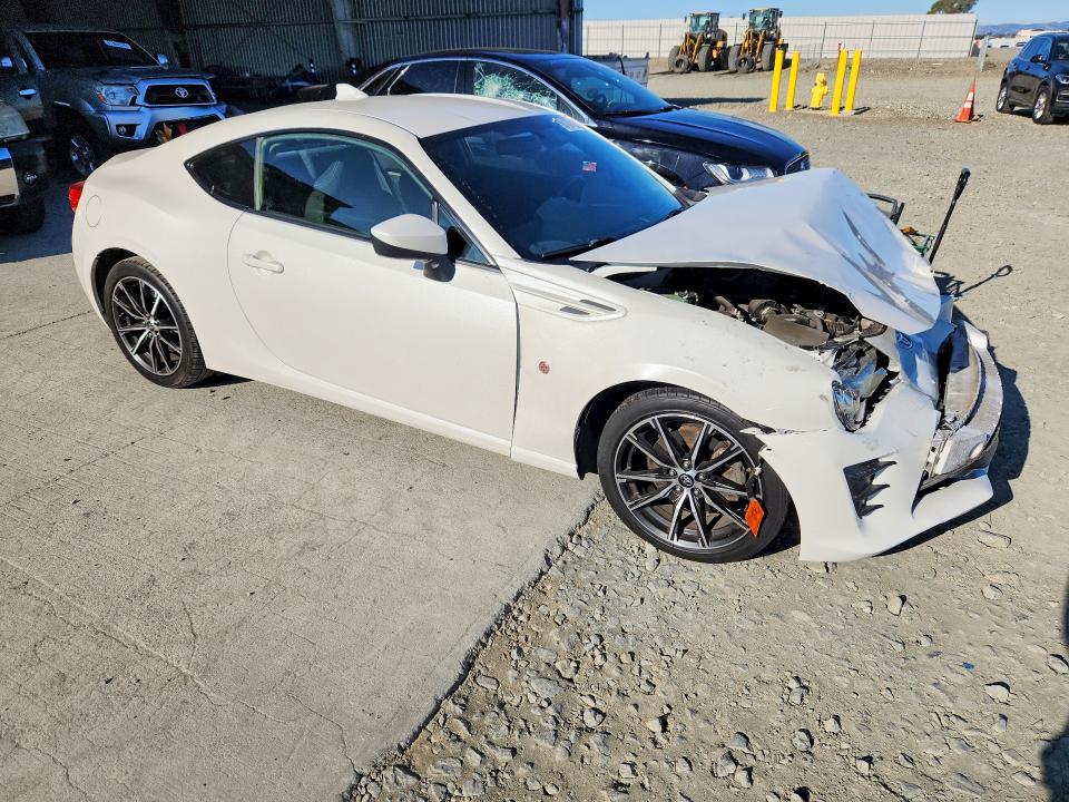 Продажа на аукционе авто 2017 Toyota 86, vin: JF1ZNAA14H8711354, номер лота: 68107126