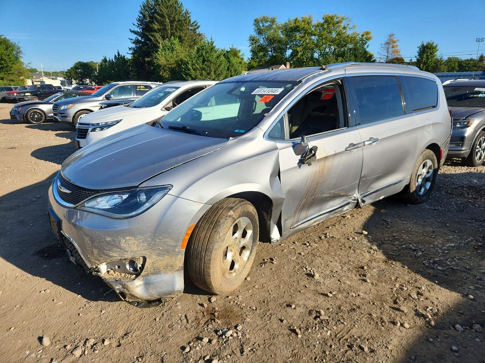 Продажа на аукционе авто 2017 Chrysler Pacifica, vin: 2C4RC1EG8HR704863, номер лота: 69141046