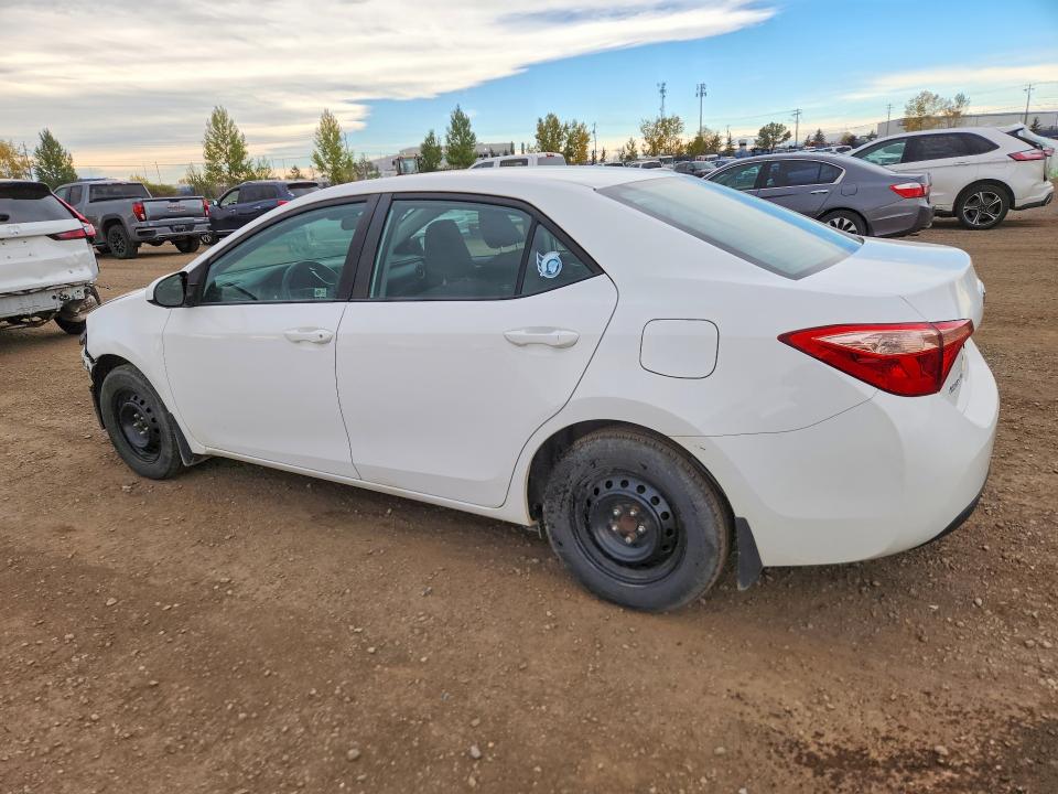 Продаж на аукціоні авто 2018 Toyota Corolla, vin: 2T1BURHE1JC060975, номер лоту: 70902956
