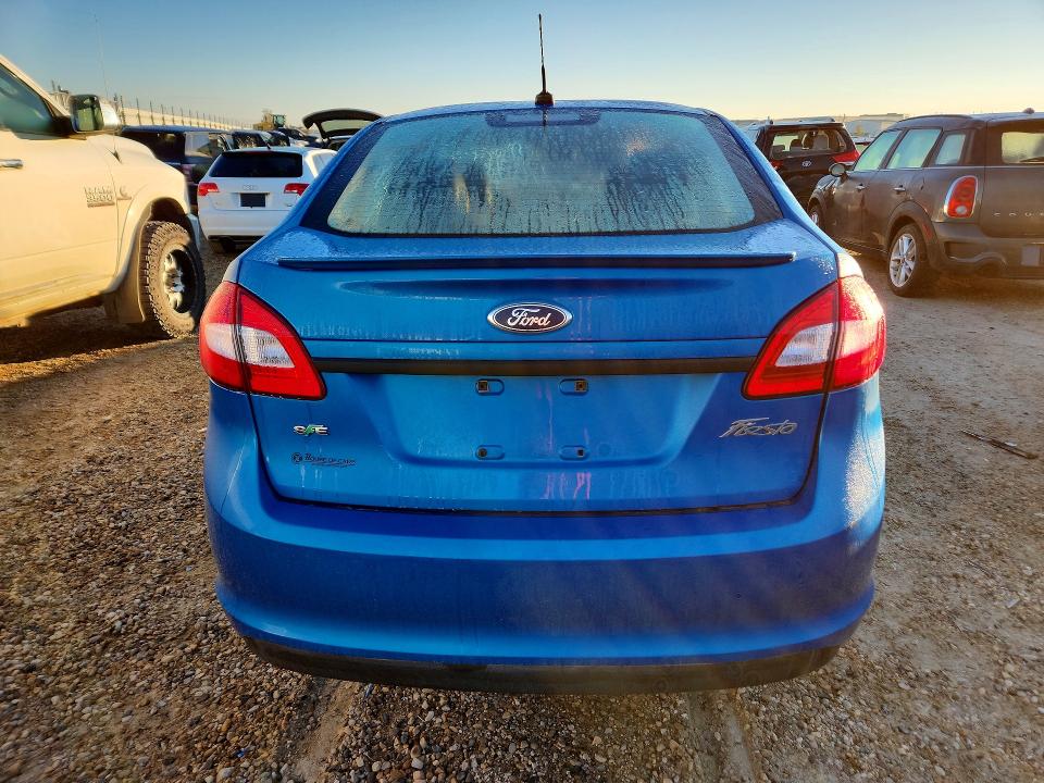 2012 Ford Fiesta მანქანა იყიდება აუქციონზე, vin: 3FADP4BJ4CM116559, აუქციონის ნომერი: 68897736
