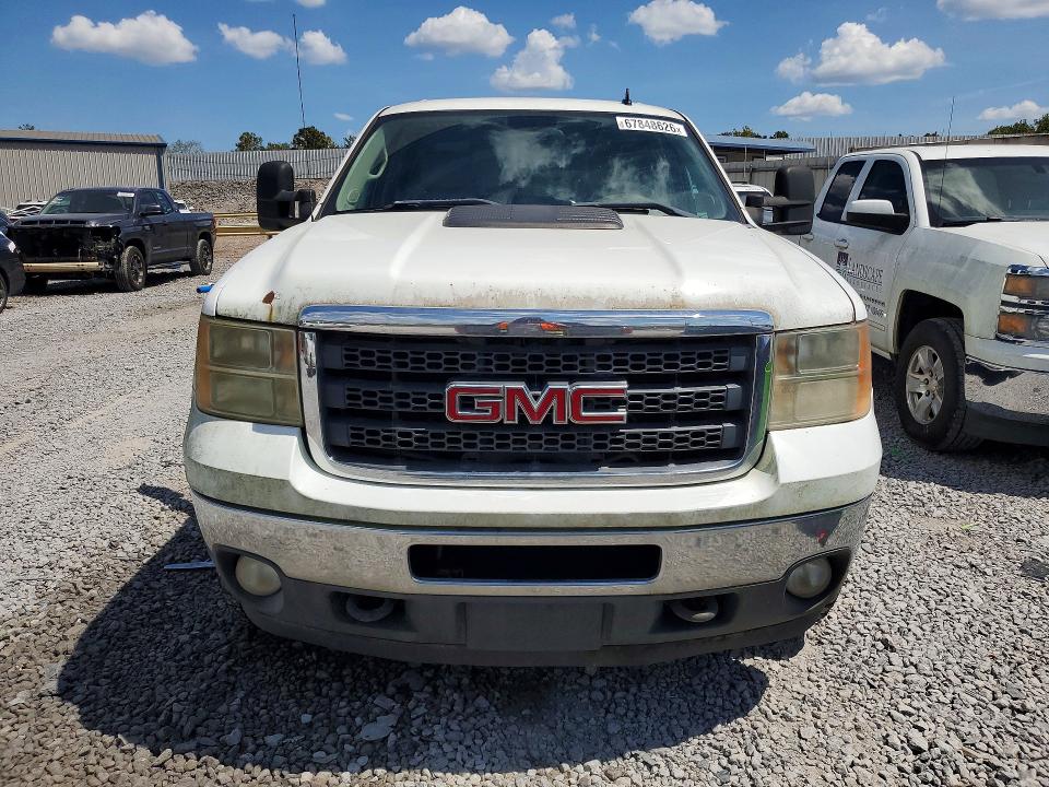 67848626 :رقم المزاد ، 1GT121C80BF209311 vin ، 2011 Gmc Sierra مزاد بيع