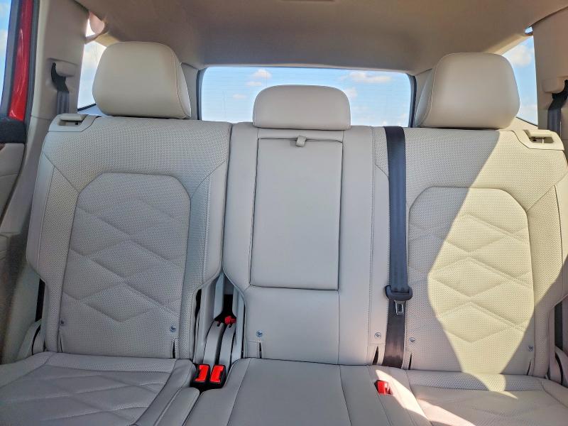 70224796 :رقم المزاد ، 1V2WR2CA1SC542420 vin ، 2025 Volkswagen Atlas مزاد بيع