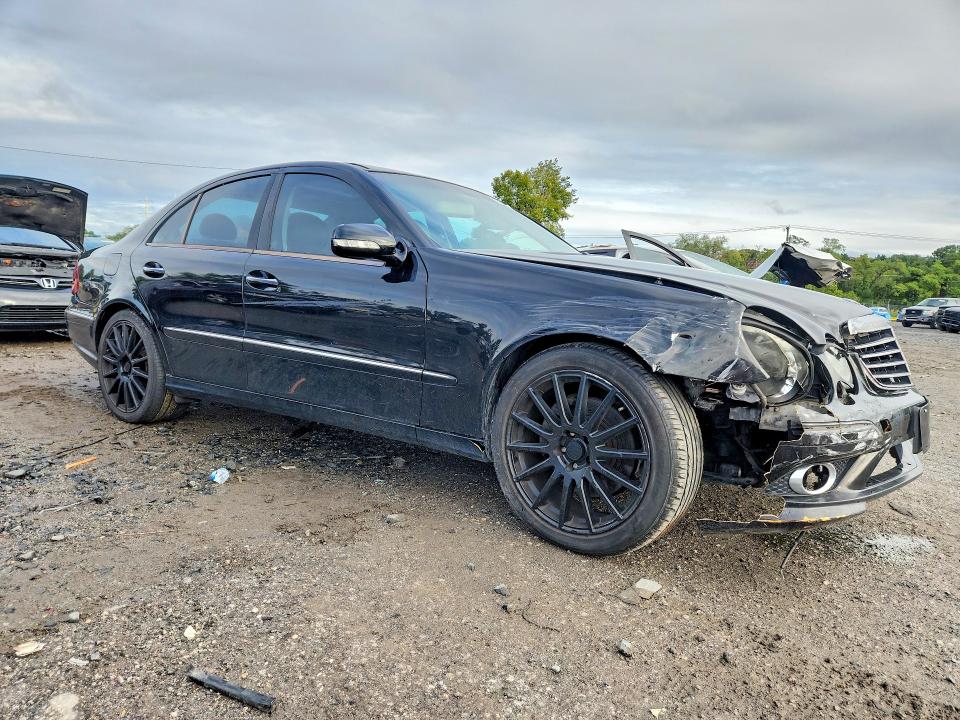 70781096 :رقم المزاد ، WDBUF87X38B239462 vin ، 2008 Mercedes-benz E مزاد بيع
