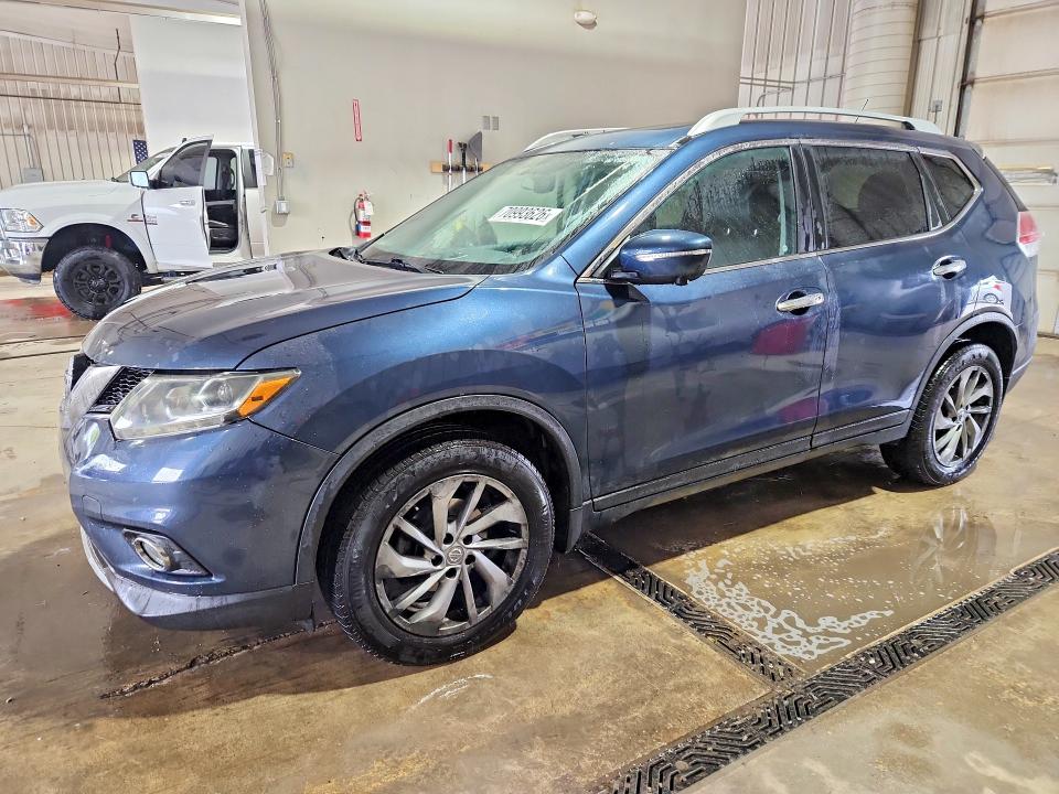 Продажа на аукционе авто 2015 Nissan Rogue, vin: 5N1AT2MV8FC858221, номер лота: 70993626