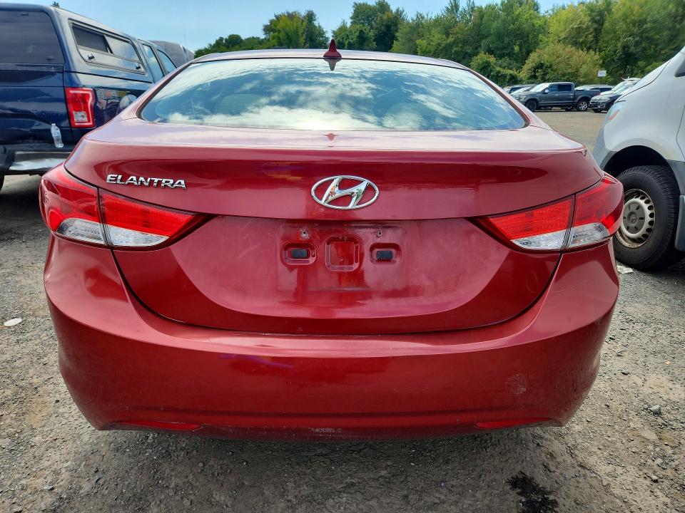 2011 Hyundai Elantra მანქანა იყიდება აუქციონზე, vin: KMHDH4AE3BU150798, აუქციონის ნომერი: 68987636