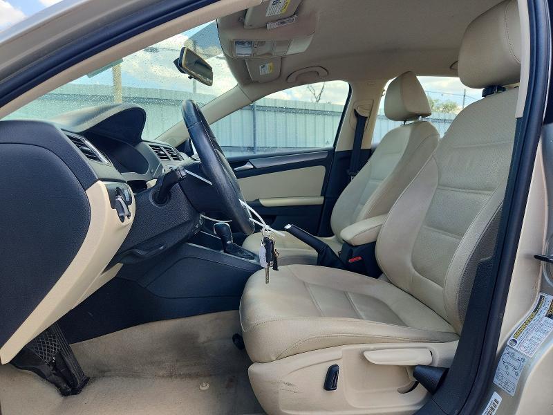 2013 Volkswagen Jetta მანქანა იყიდება აუქციონზე, vin: 3VWLL7AJ4DM232704, აუქციონის ნომერი: 68572806