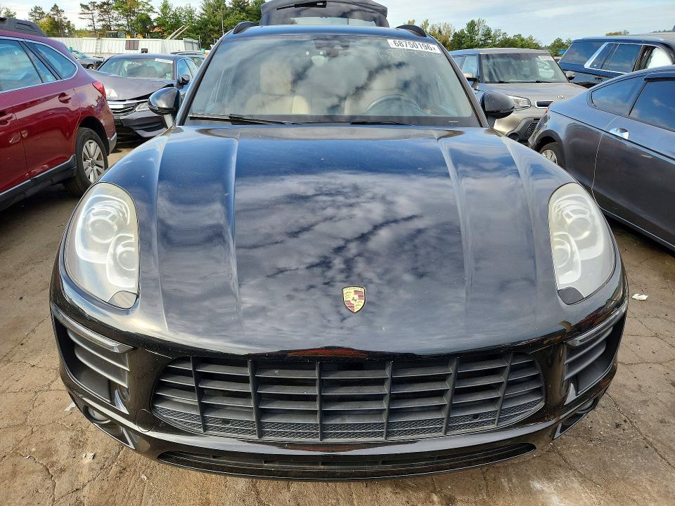 Auction sale of the 2017 Porsche Macan, vin: WP1AA2A55HLB00708, lot number: 68750196
